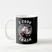 Funny Programming Meme I code Trash Opossum Geek P Koffiemok (Links)
