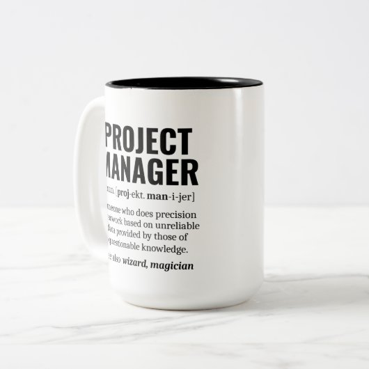 Funny Project Manager Dictionary Definition, Humor Tweekleurige Koffiemok (Voorkant links)