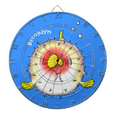 Funny puffer fish porcupine fish cartoon dartbord (Voorkant)