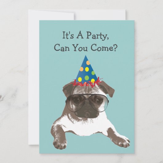 Funny Pug in Glasses Birthday Party Invitation Kaart (Voorkant)