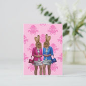 Funny rabbit meisjes die winkelen briefkaart (Staand voorkant)