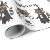 Funny Raccoon Bride en Groom Wedding Art Cadeaupapier (Rol Hoek)