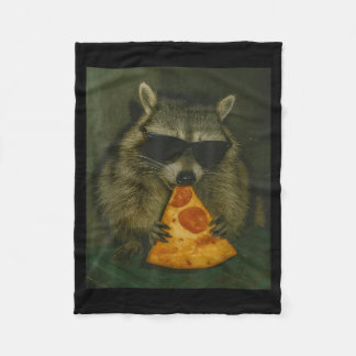 Funny Raccoon Eating Pizza Animal Meme Men Women  Fleece Deken