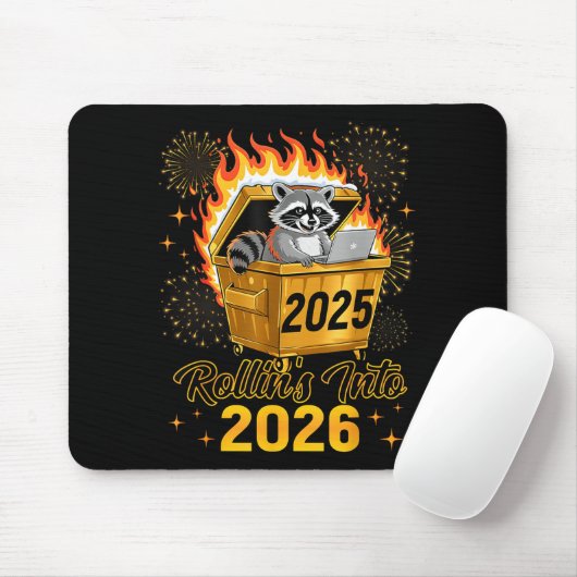 Funny Raccoon Rollin's Into 2026 New Year Matching Muismat (Met muis)