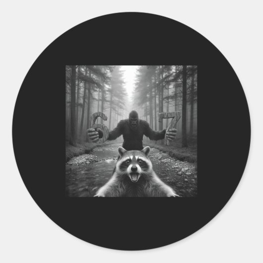 Funny Raccoon Selfie With Bigfoot 67 Six Seven Mem Ronde Sticker (Voorkant)