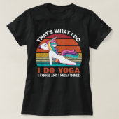 Funny Rainbow Unicorn Yoga T-shirt (Design voorkant)