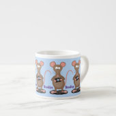 Funny rat met camera-cartoon illustratie espresso kop (Voorkant rechts)