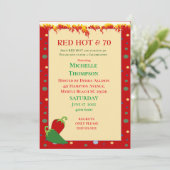 Funny Red Hot 70th Birthday-uitnodigingen Kaart (Staand voorkant)
