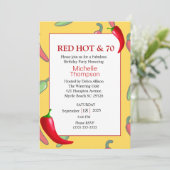 Funny Red Hot Pepper 70th Birthday Invitation Kaart (Staand voorkant)