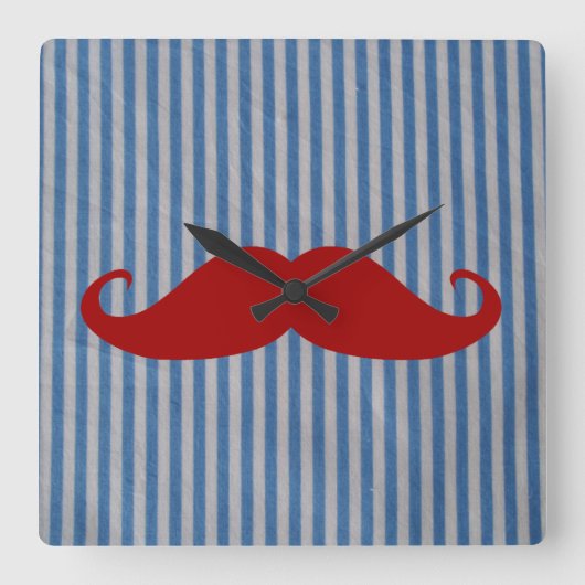 Funny Red Mustache en Blue White Stripes Vierkante Klok (Voorkant)