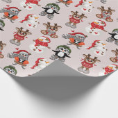 Funny Reindeer met Snow Man Kerstmis Cadeaupapier (Hoek)