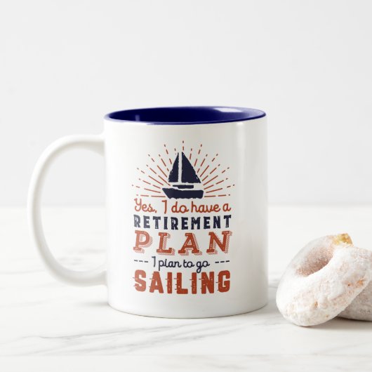 Funny Retirement Plan Sailing in Sailboat Tweekleurige Koffiemok (Met donut)