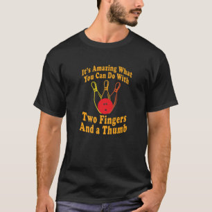 Funny Retro Bowling Ball - twee vingers en een dui T-shirt