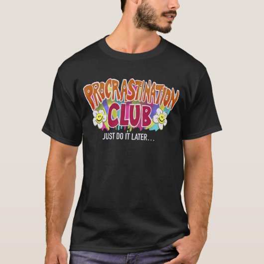 Funny Retro Procrastination Club Rainbow T-shirt (Voorkant)