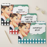 Funny Retro Women - Bill Paying Organizer Documentenmap<br><div class="desc">Veel plezier met uw eigen grappige stripboekstijl voor uw retro  rekening die organiserende bestandsomslagen betaalt. Denk er eens over na,  Van wie ik deze rekeningen betaal! en Belangrijke grappige bestandsomslagtitels. Fun polka stippatroonachtergrond om je dag op te helderen!</div>