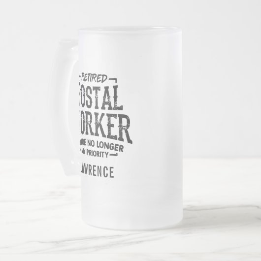 Funny Revermoeit Postal Worker Personalize Name Matglas Bierpul (Voorkant links)