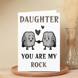 Funny Rock Pun Joke Humor Daughter Happy Birthday Bedankkaart<br><div class="desc">Vreemd gefeliciteerde verjaardagskaart voor rockdedochters! Het ontwerp bevat twee schattige stenen die handen vasthouden met de boodschap "Dochter,  jij bent mijn steen. Ik zal je nooit meenemen voor graniet." Bruine en zwarte tekst. Pas het aan en voeg je eigen persoonlijke bericht toe.</div>