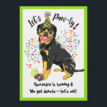 Funny Rottweiler Dog Donuts Birthday Party Kaart<br><div class="desc">Funny Rottweiler Donuts Birthday Party Invitation.Tijd om de donuts op te eten! Deze grappige uitnodiging van het verjaardagsfeestje is voorzien van je favoriete Rottweiler die allemaal in zijn pet van zijn feest is verscheurd en op je stash van verjaardagsdonuts is gesprongen. Sprinkles vliegt overal, en je pup heeft al een...</div>