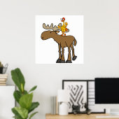 Funny Rubber Chicken Riding Moose Cartoon Poster (Thuiskantoor)