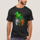 Funny Saint Patrick S Day Doctor Shamrock Pet Iris T-shirt (Voorkant)
