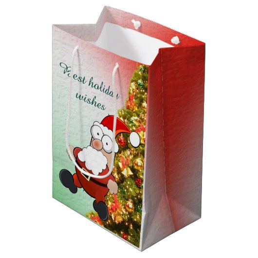 Funny santa claus op gedecoreerde kerstboom medium cadeauzakje (Voorkant Gekanteld)