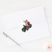 Funny Santa Claus op groene  motorfiets Ronde Sticker (Envelop)
