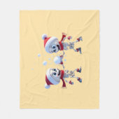 Funny Santa Skeletons Having a Snowball Fight  Fleece Deken (Voorkant)