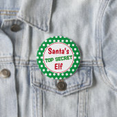 Funny Santa's Secret Elf Kerst Button Pin (In situ)