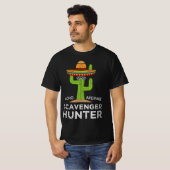 Funny Scavenger Hunt Saying For Adventure Hunter E T-shirt (Voorkant volledig)
