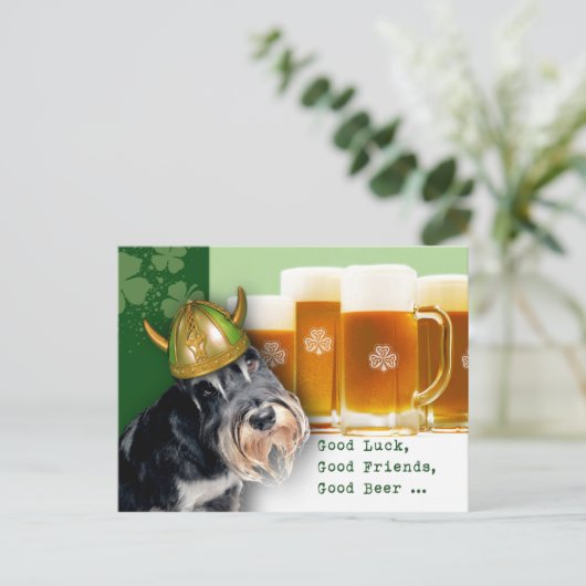 Funny Schnauzer en Beer St. Patrick's Day Briefkaart (Staand voorkant)