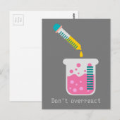 Funny Science chemistry reageert niet te veel. Briefkaart (Voorkant / Achterkant)