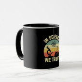 Funny Science Shirt Physics Biology Gift in Scienc Mok (Voorkant links)