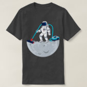 Funny Science Space Moon Vacuum Cleaner Astronaut T-shirt (Design voorkant)
