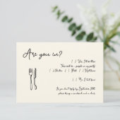 Funny Script Invitation Reply Kaart Invoegen (Staand voorkant)