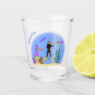 Funny scuba-duiker en cartoon van zee shot glas