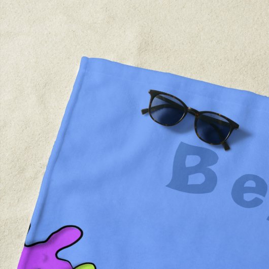 Funny scuba-duiker en vriendelijke cartoon handdoe strandlaken (In situ)