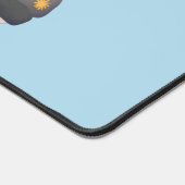 Funny shark die tv-cartoon bekijkt bureaumat (Hoek)