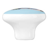 Funny shark die tv-cartoon bekijkt keramische knop (Zijkant)