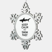 Funny Shark Warning - Houd kalm en snel zwemmen Tin Sneeuwvlok Ornament (Rechts)