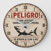 Funny Shark Warning Spanish Grote Klok (Voorkant)