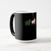 Funny Sheep Xmas Tree Lights | Red Plaid Gift Magische Mok (Voorkant links)