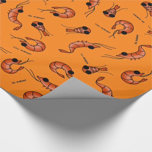 Funny shrimp wrapting paper cadeaupapier (Hoek)