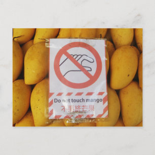 Funny Sign "Niet aanraken mango" Briefkaart