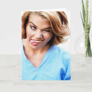 Funny Sister Quote Gezegde - Ik glimlach omdat ... Kaart