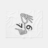 Funny Six Seven 6 7 Meme 67 Skeleton Hand Hallowee Fleece Deken (Voorkant (Horizontaal))