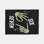 Funny Six Seven Gen Alpha Slang Meme 6 7 Skeleton  Fleece Deken (Voorkant (Horizontaal))