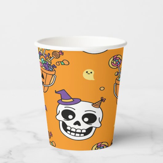 Funny Skeleton And Candy For Halloween Papieren Bekers (Voorkant)