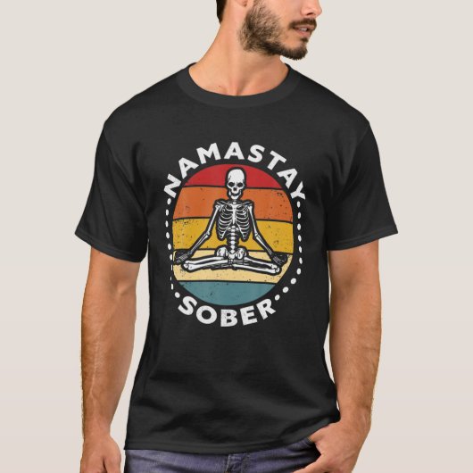 Funny Skeleton Lotus Position Yoga Sober Addicatio T-shirt (Voorkant)