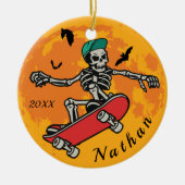Funny Skeleton Skateboarding Halloween Moon Name Keramisch Ornament (Voorkant)