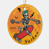 Funny Skeleton Skateboarding Halloween Moon Name Keramisch Ornament (Links)